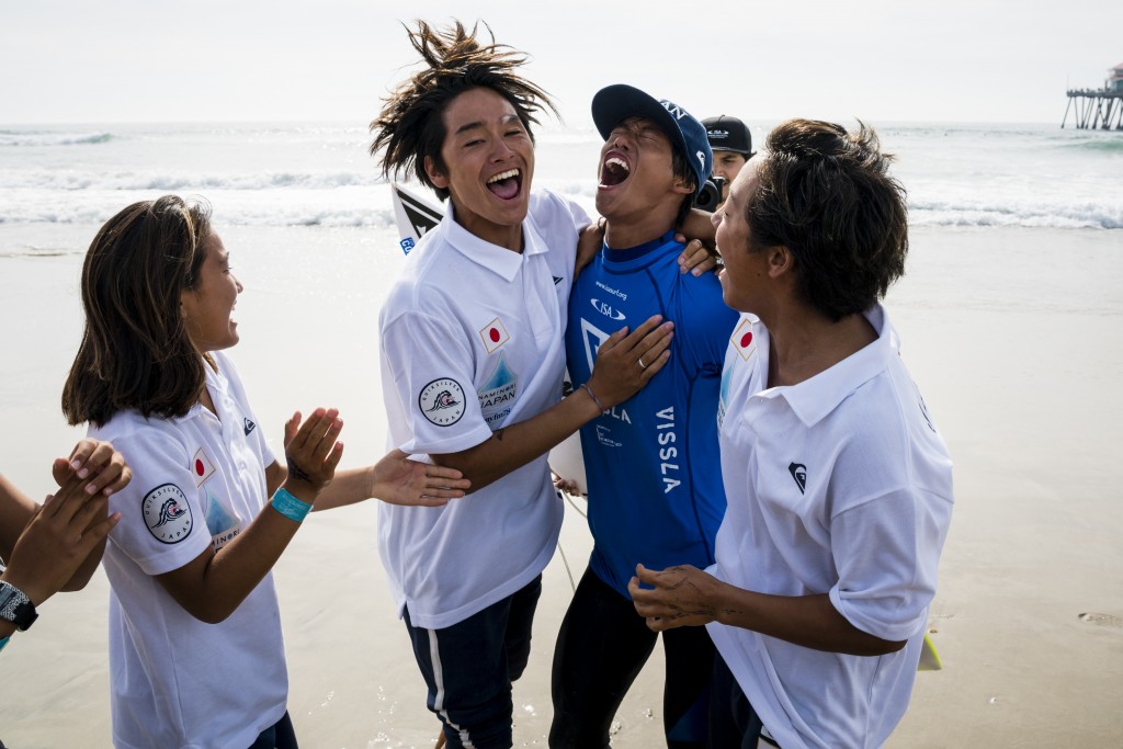 Keanu Kamiyama lets his emotions run free after earning the Boys U-18 Gold. Photo: ISA / Ben Reed 
