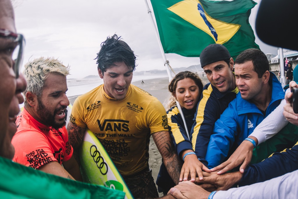 Team Brazil’s Men remain fully intact as they look to retain their position atop the team leaderboard heading into the final day. Photo: ISA / Pablo Jimenez 